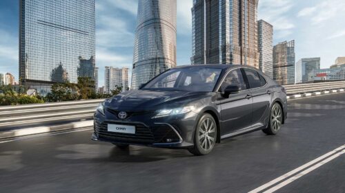 Toyota Camry: Серый
